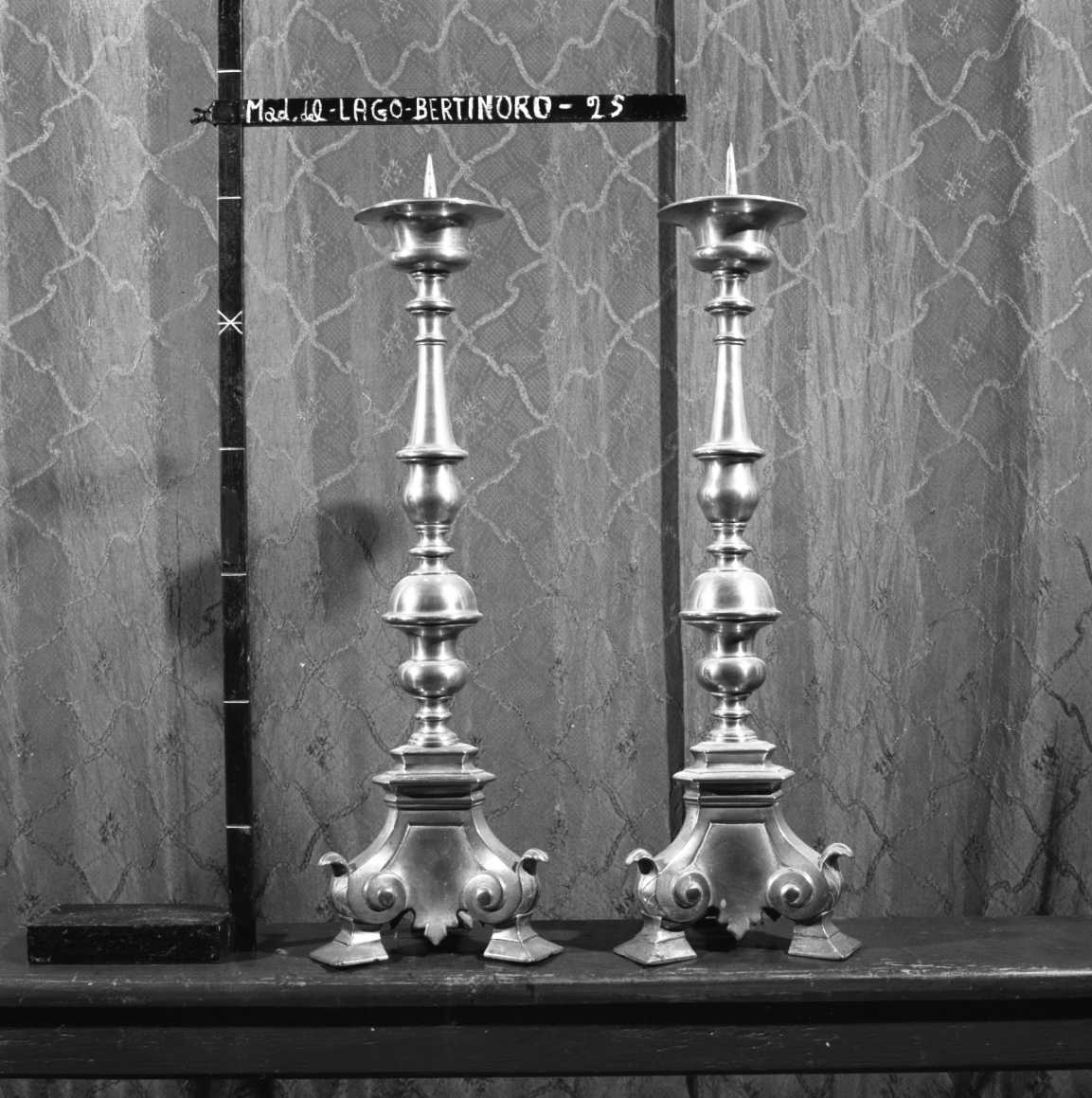 candeliere, coppia - bottega bolognese (sec. XVIII)