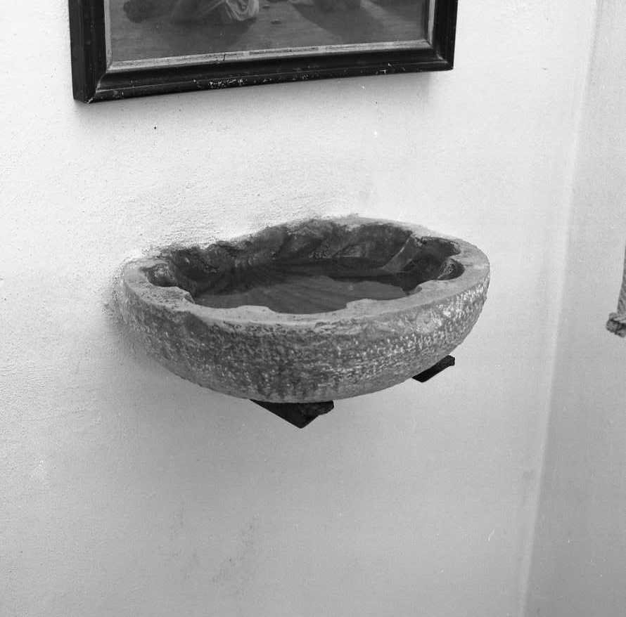 acquasantiera - bottega romagnola (sec. XVII)