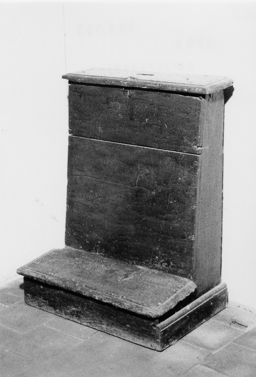 inginocchiatoio - manifattura romagnola (seconda metà sec. XIX)