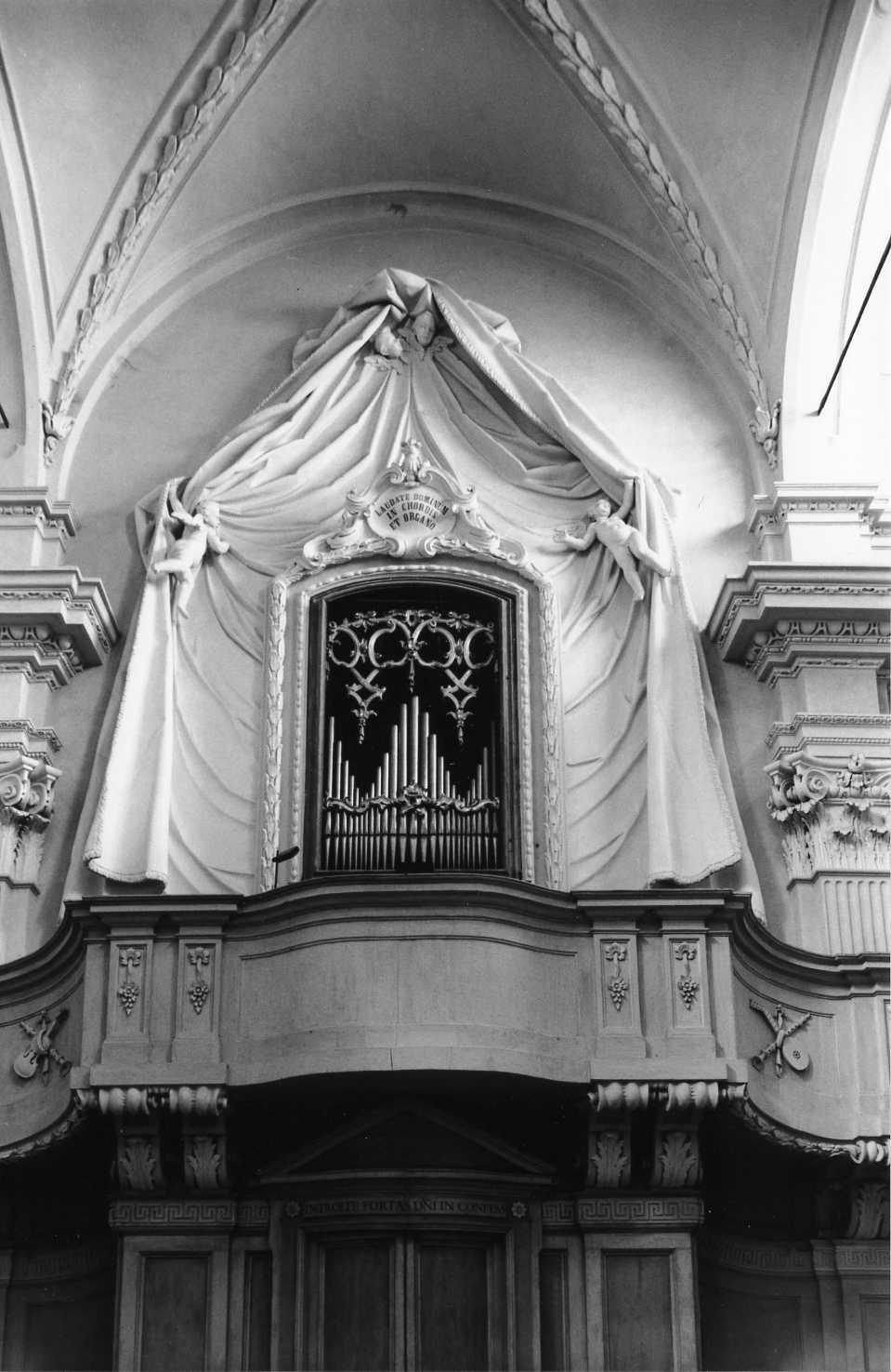 cassa d'organo di Calligari Francesco Maria, Azzolini Borboni Agostino (sec. XVIII)