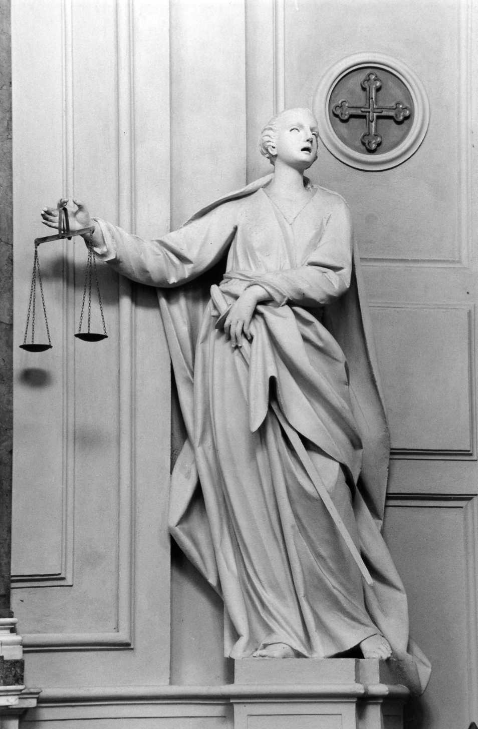 giustizia (statua) di Calligari Francesco Maria (sec. XVIII)