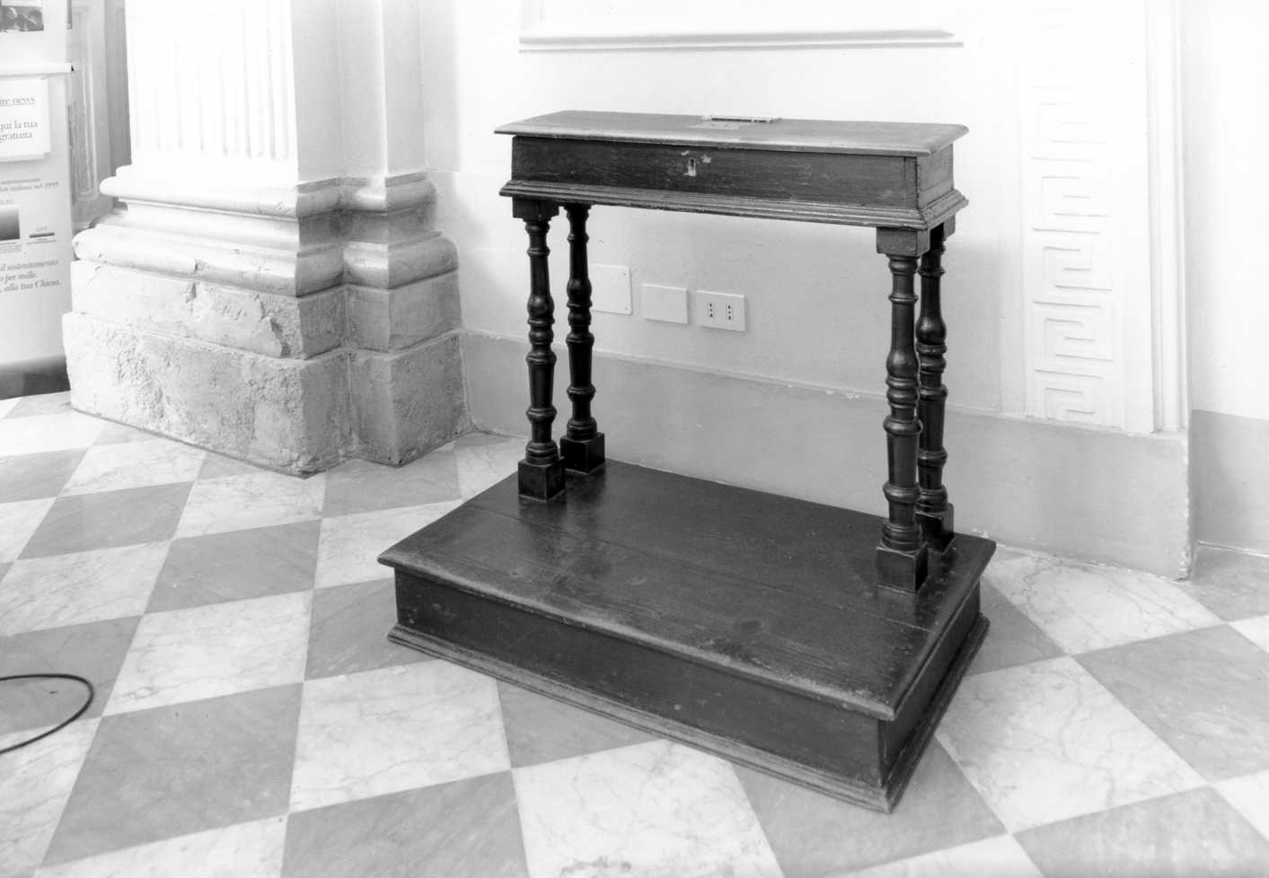 inginocchiatoio - manifattura romagnola (seconda metà sec. XIX)