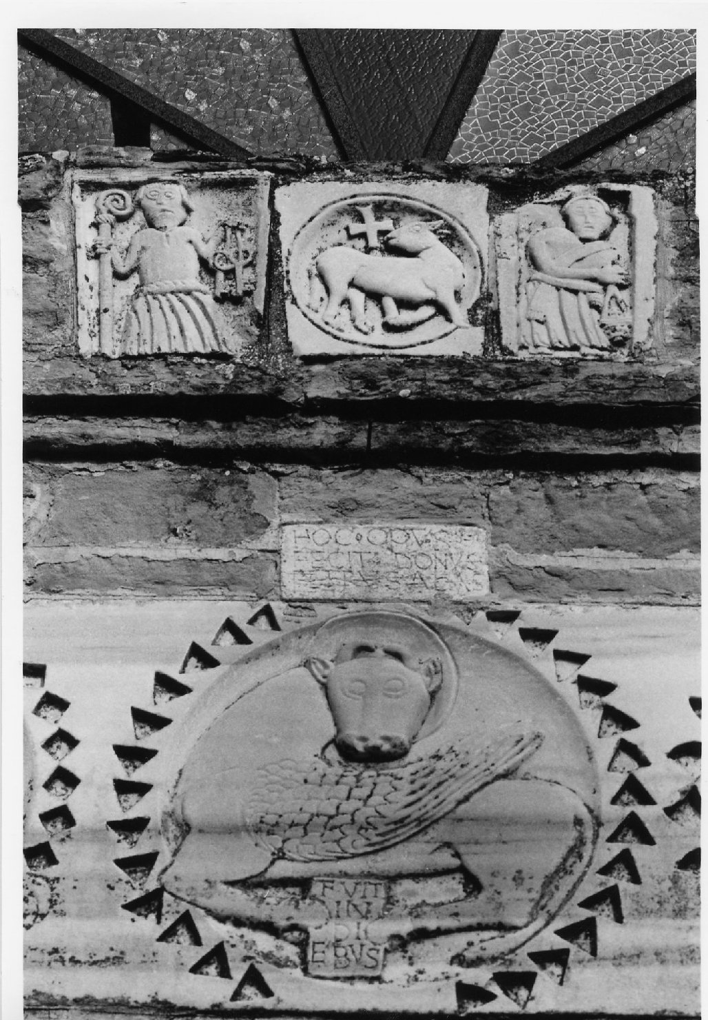 San Pietro; Agnus Dei; Santo con Turibolo (rilievo, frammento) - bottega romagnola (secc. IX/ X)