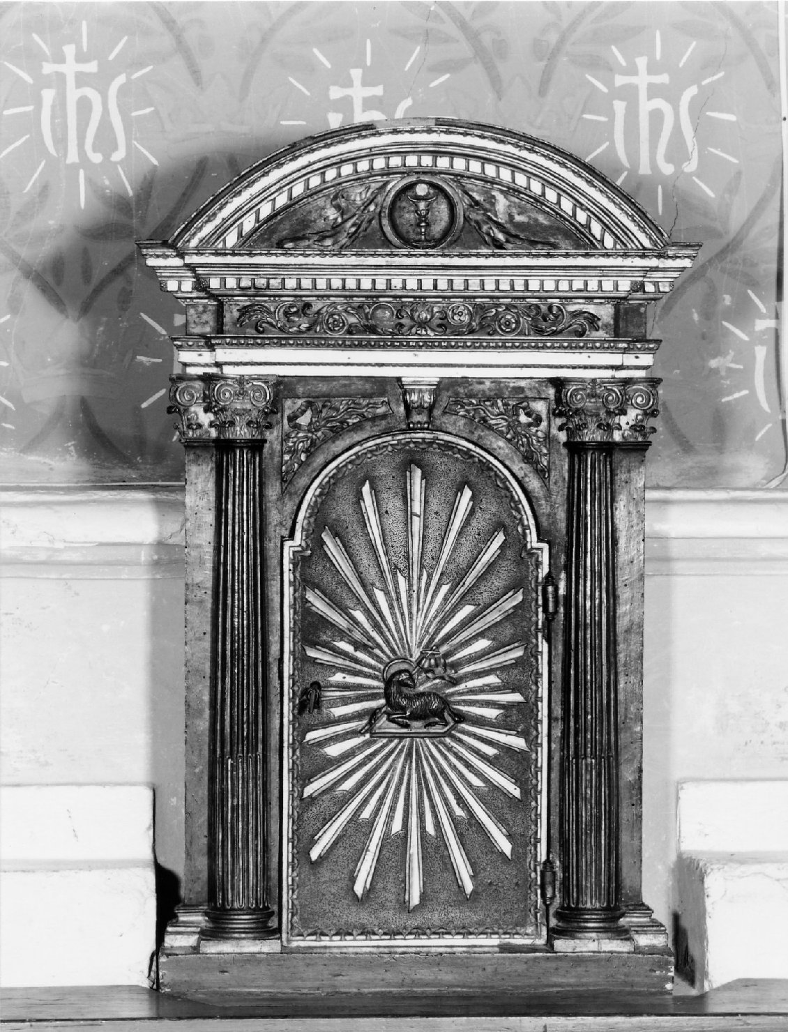 tabernacolo - a frontale architettonico - bottega faentina (ultimo quarto sec. XVIII)