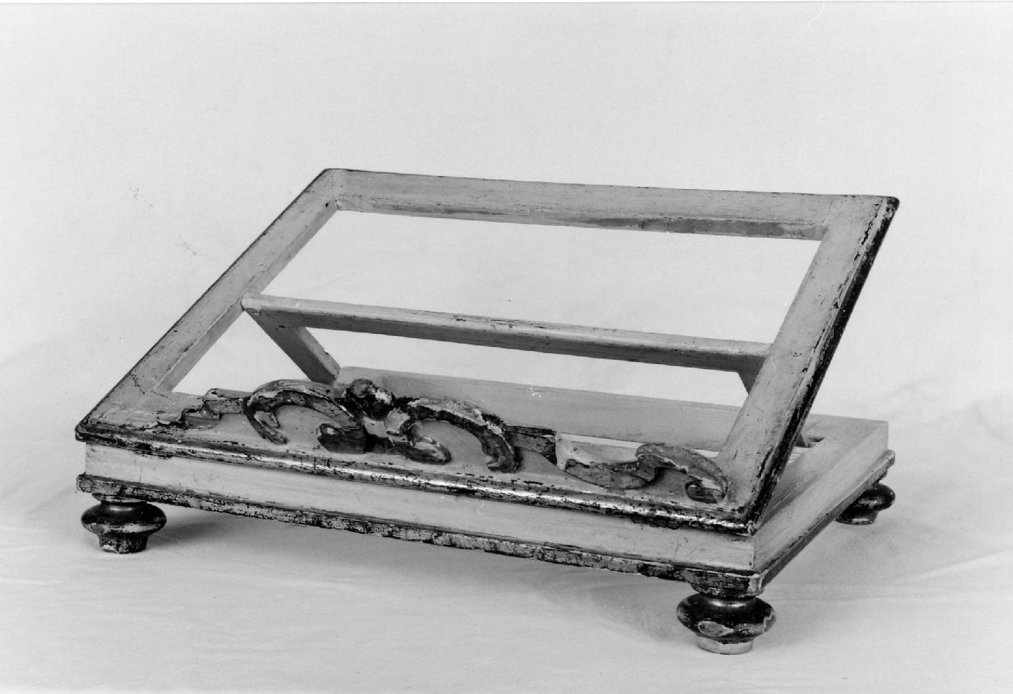 leggio d'altare - bottega faentina (inizio sec. XIX)