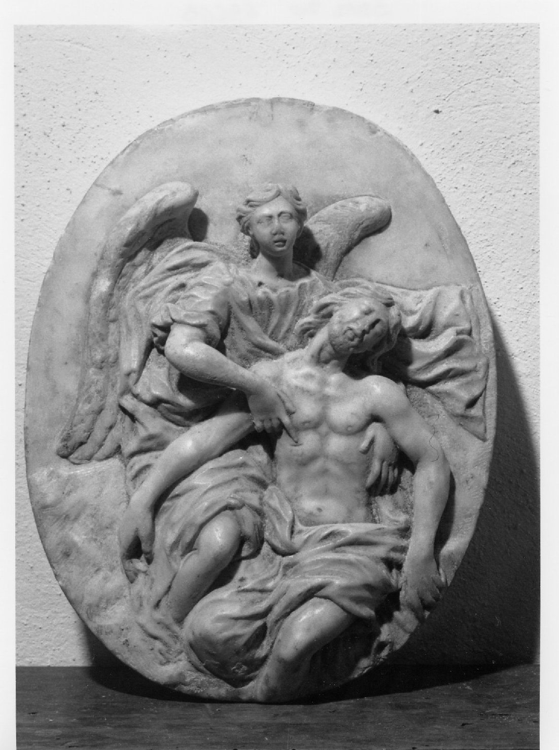 Cristo in Pietà sorretto da un angelo (rilievo) - bottega romagnola (sec. XVII)