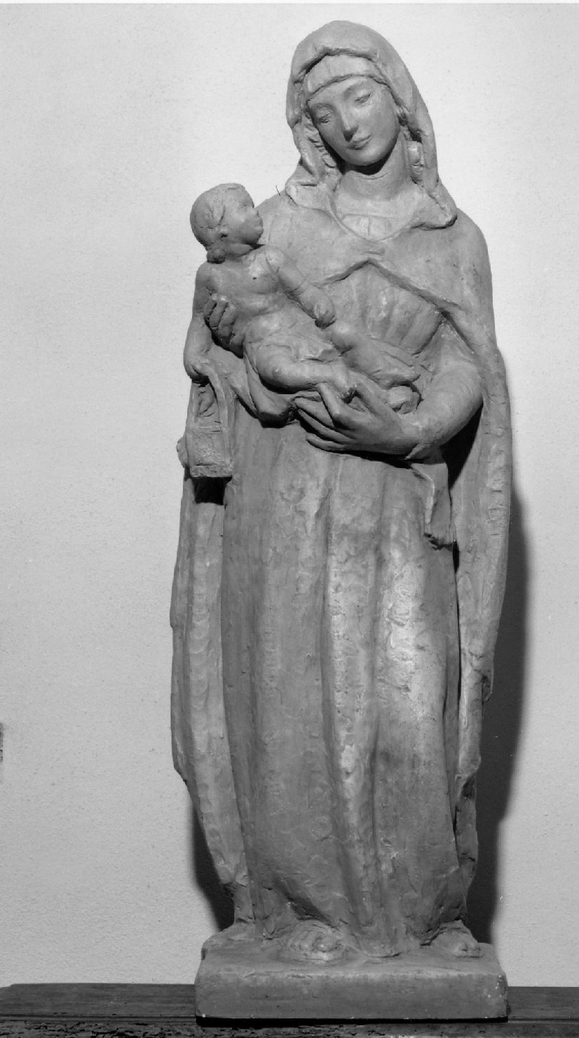 Madonna con Bambino (statuetta devozionale) di Drei Ercole (primo quarto sec. XX)