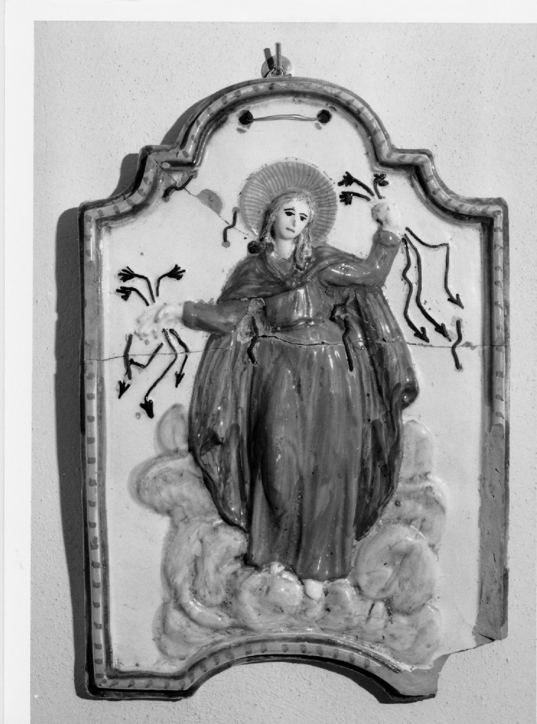 Madonna delle Grazie, Madonna con personaggi che implorano il suo aiuto (targa devozionale) - bottega romagnola (sec. XVIII)