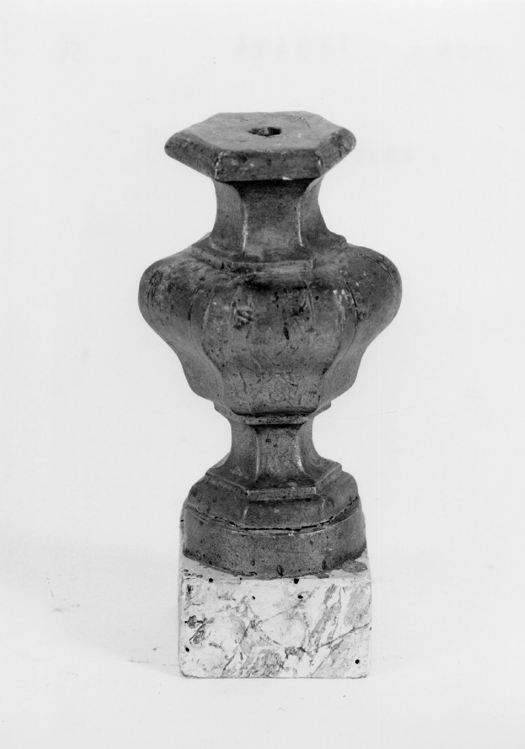 vaso d'altare - manifattura romagnola (seconda metà sec. XIX)