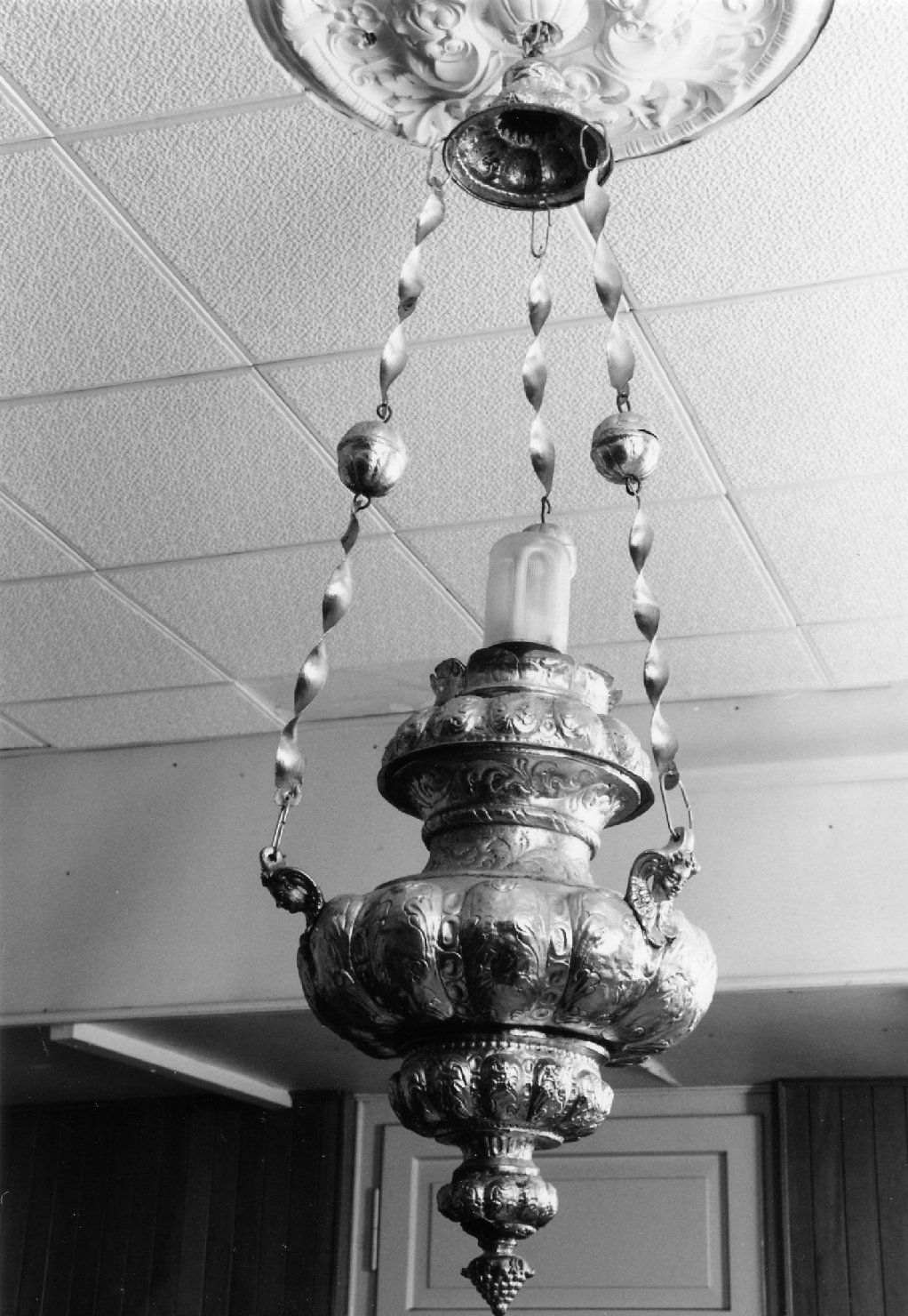 lampada pensile - manifattura romagnola (sec. XVIII)