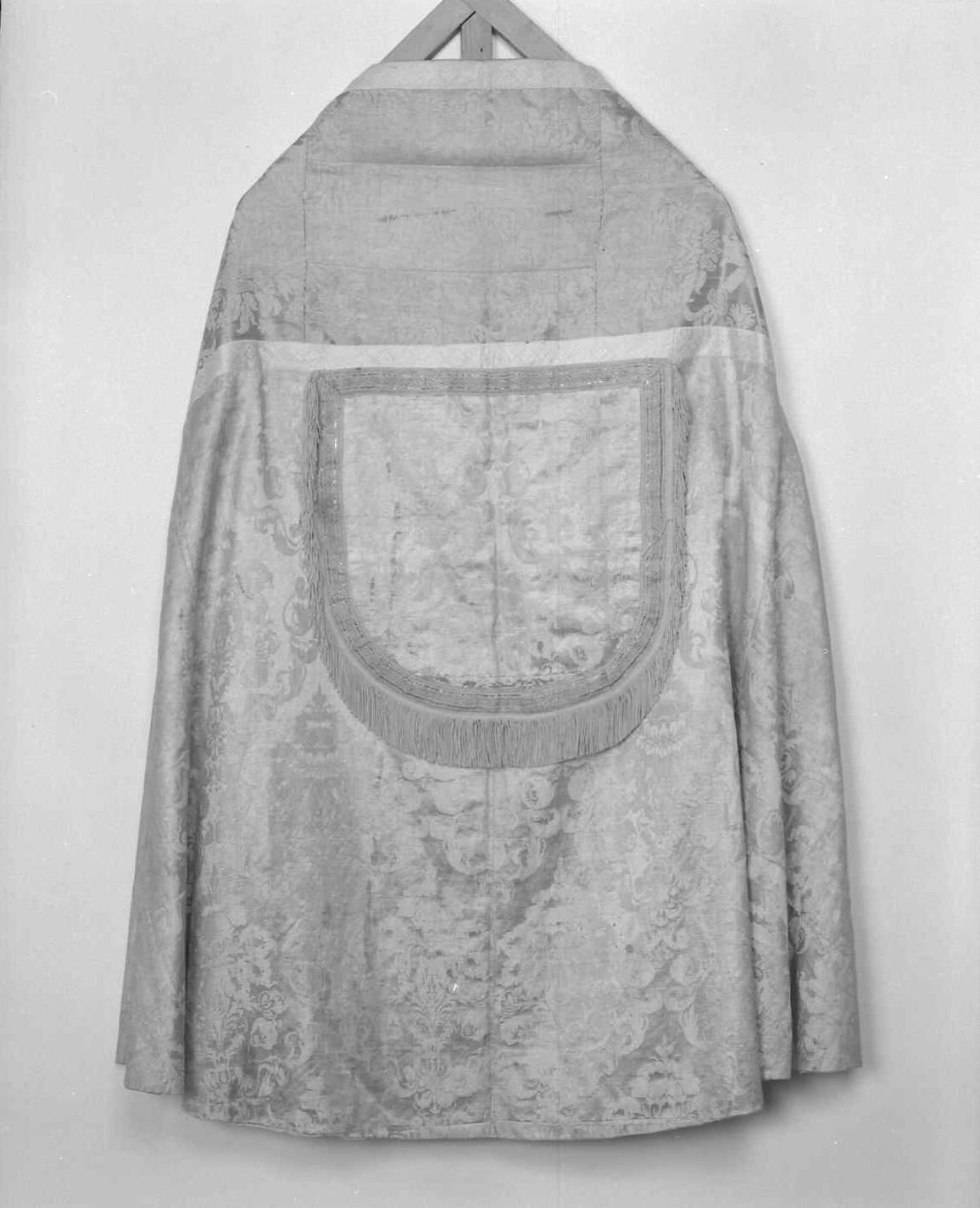 piviale - manifattura romagnola (sec. XVII)