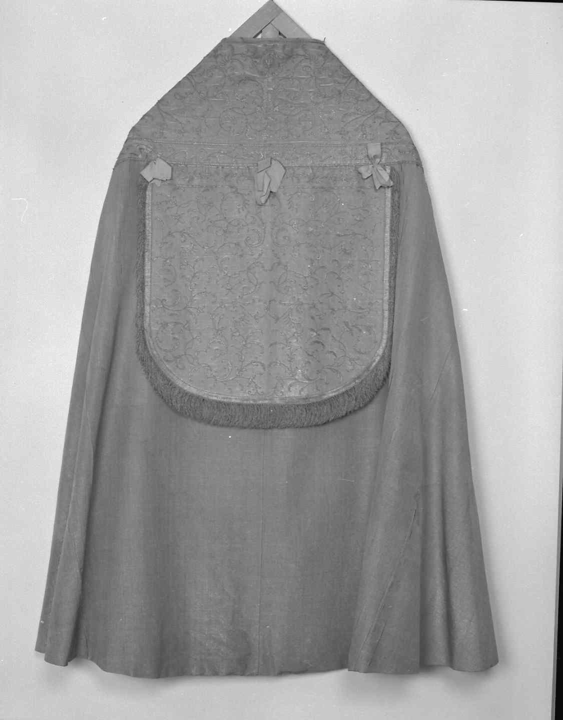 piviale - manifattura romagnola (sec. XIX)