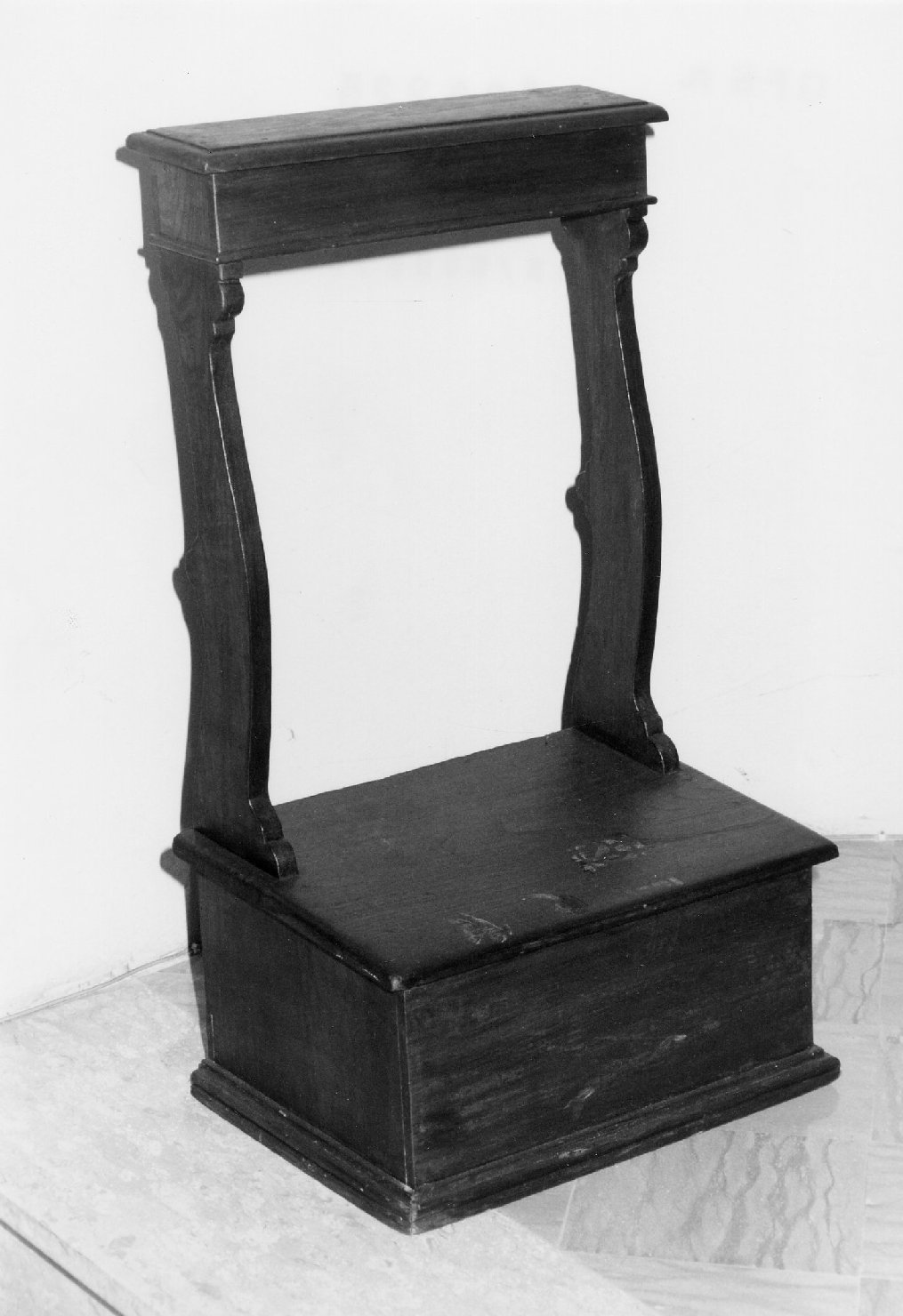 inginocchiatoio - manifattura romagnola (secc. XVIII/ XIX)