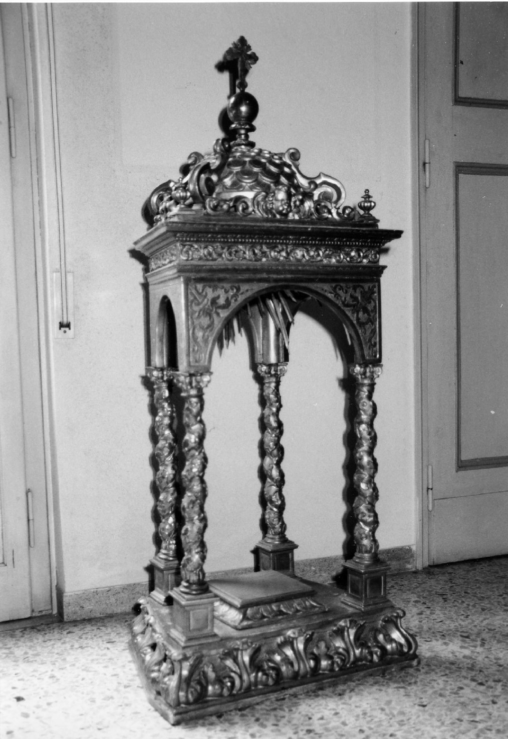 espositorio processionale - manifattura romagnola (primo quarto sec. XX)