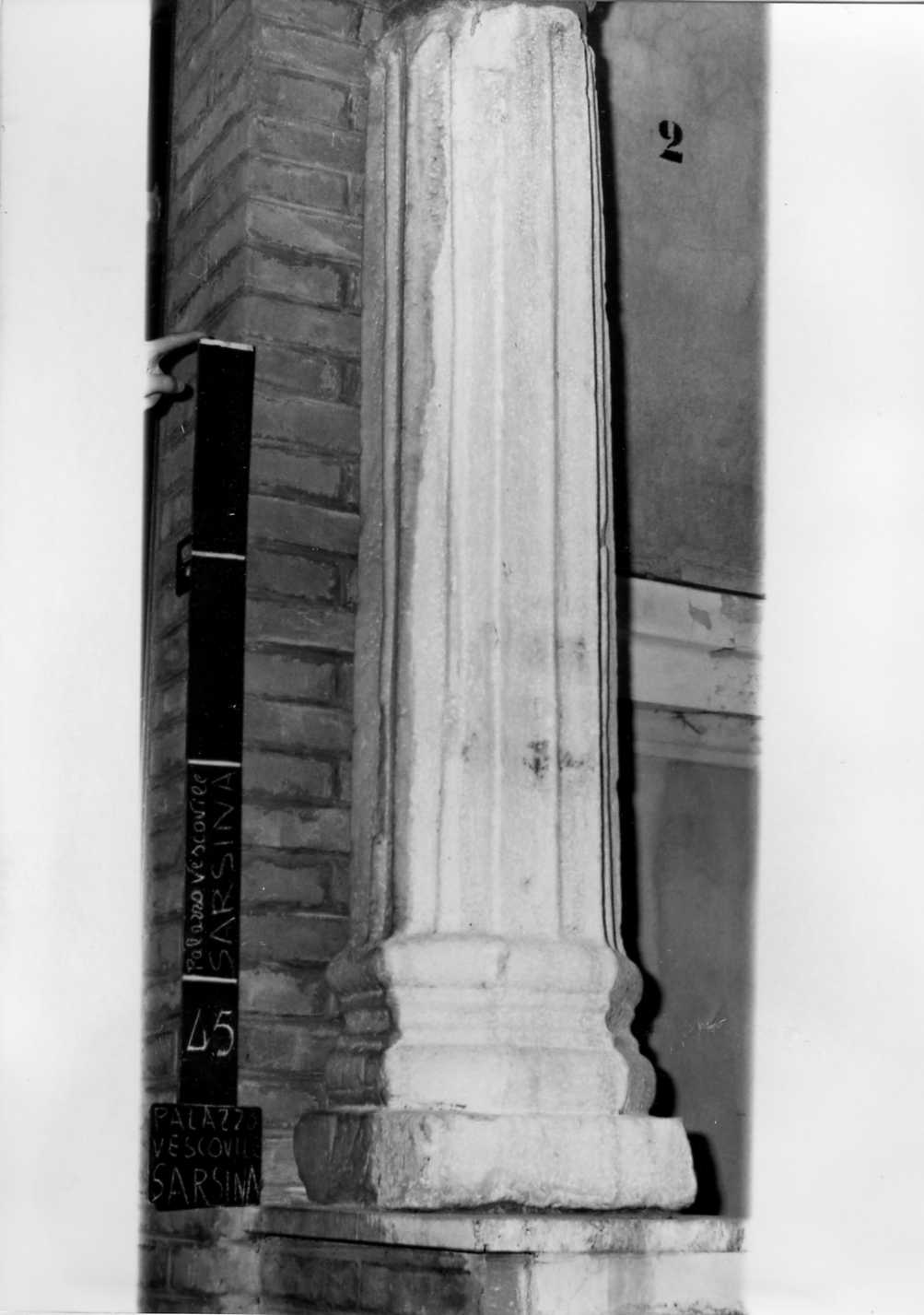 colonna, frammento - bottega romagnola (secc. XII/ XIV)