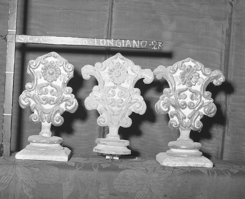 vaso d'altare con composizione floreale - bottega italiana (sec. XVIII)