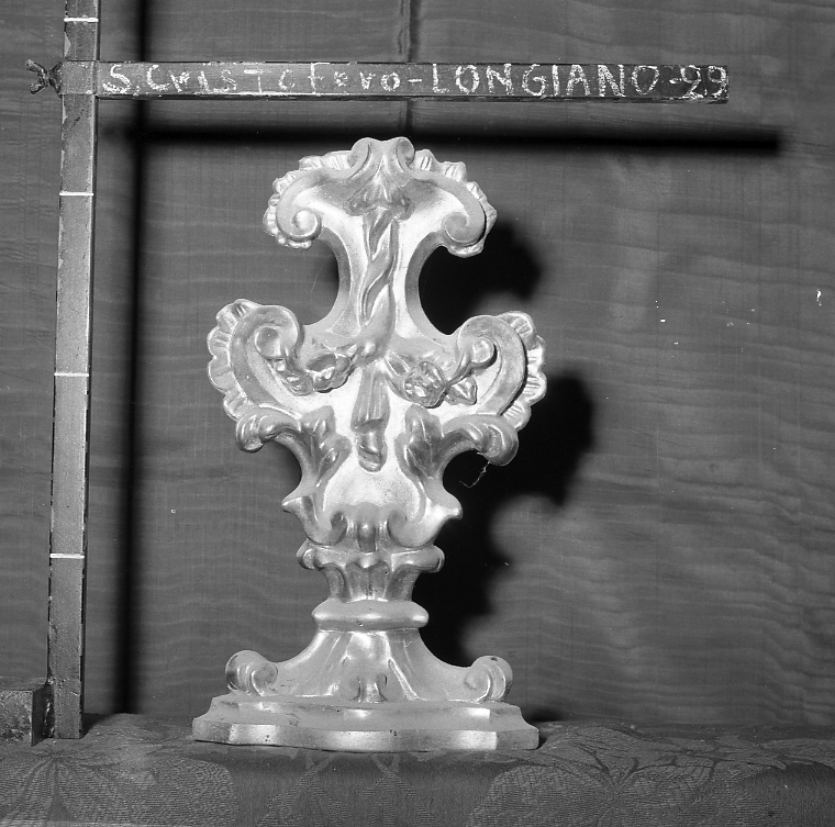 vaso d'altare con composizione floreale - bottega italiana (seconda metà sec. XVIII)