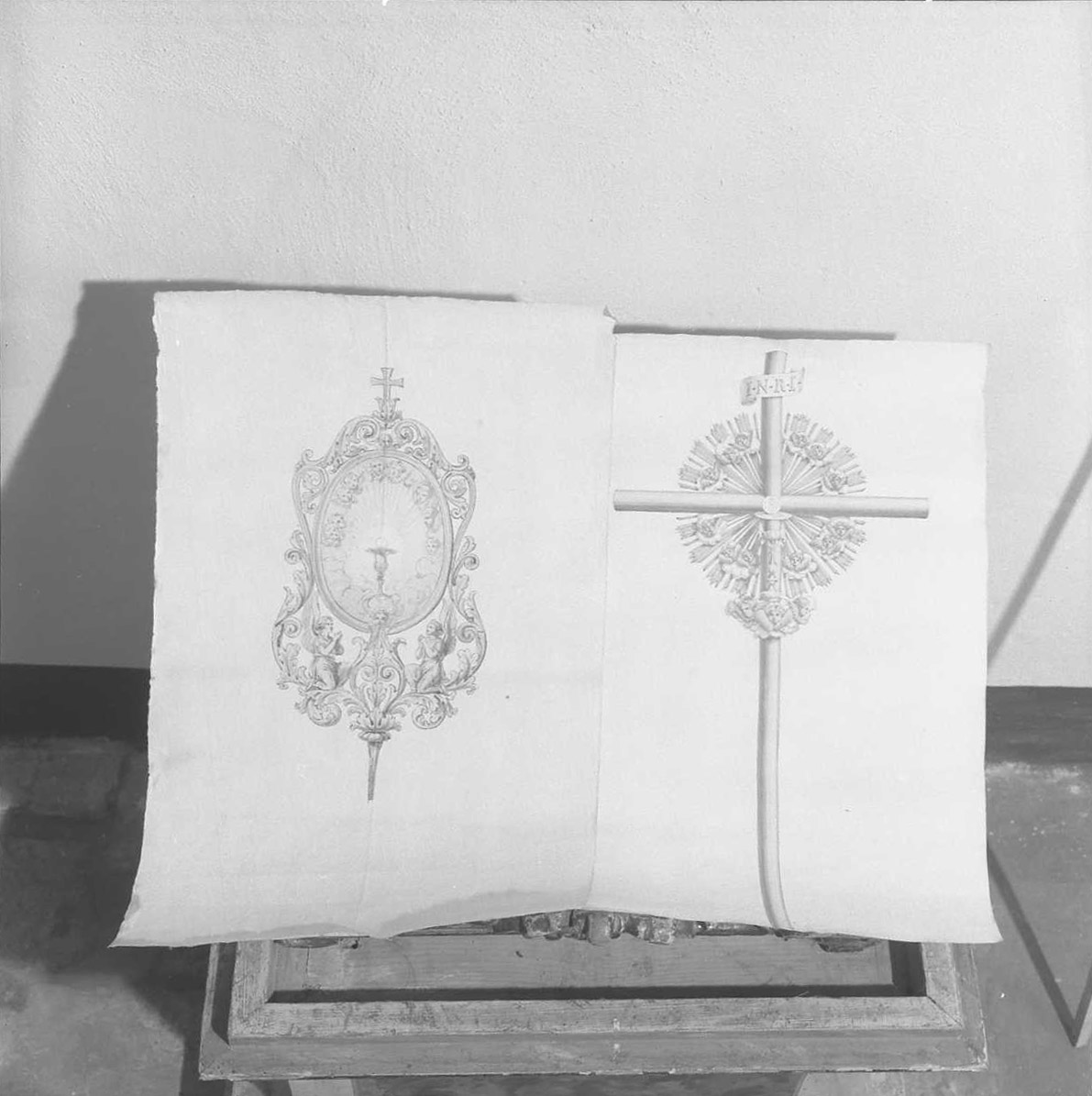 Insegna processionale della Confraternita del SS. Sacramento (disegno) di Baldini Adriano (sec. XIX)