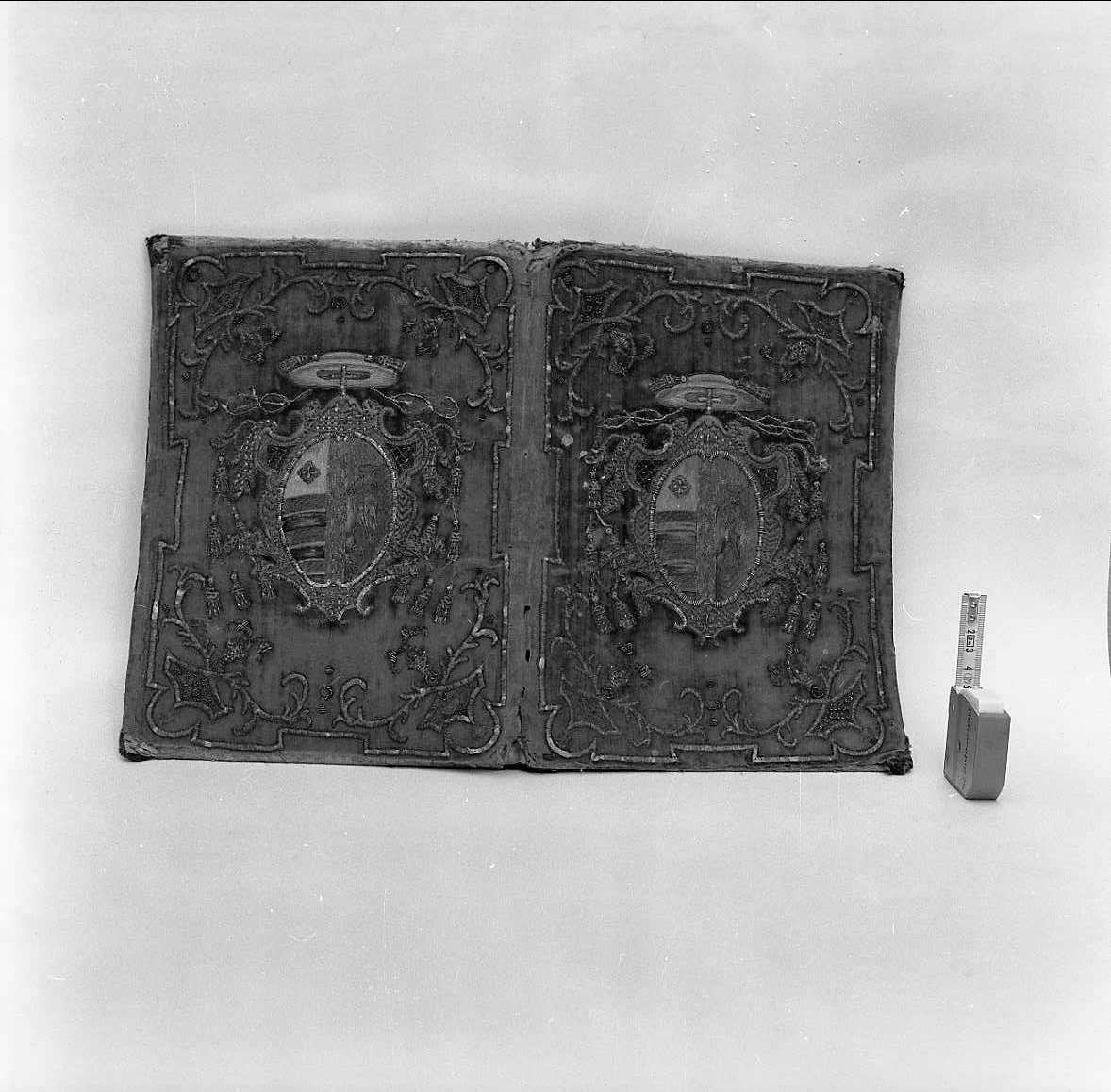 coperta di libro liturgico - manifattura romagnola (sec. XVIII)