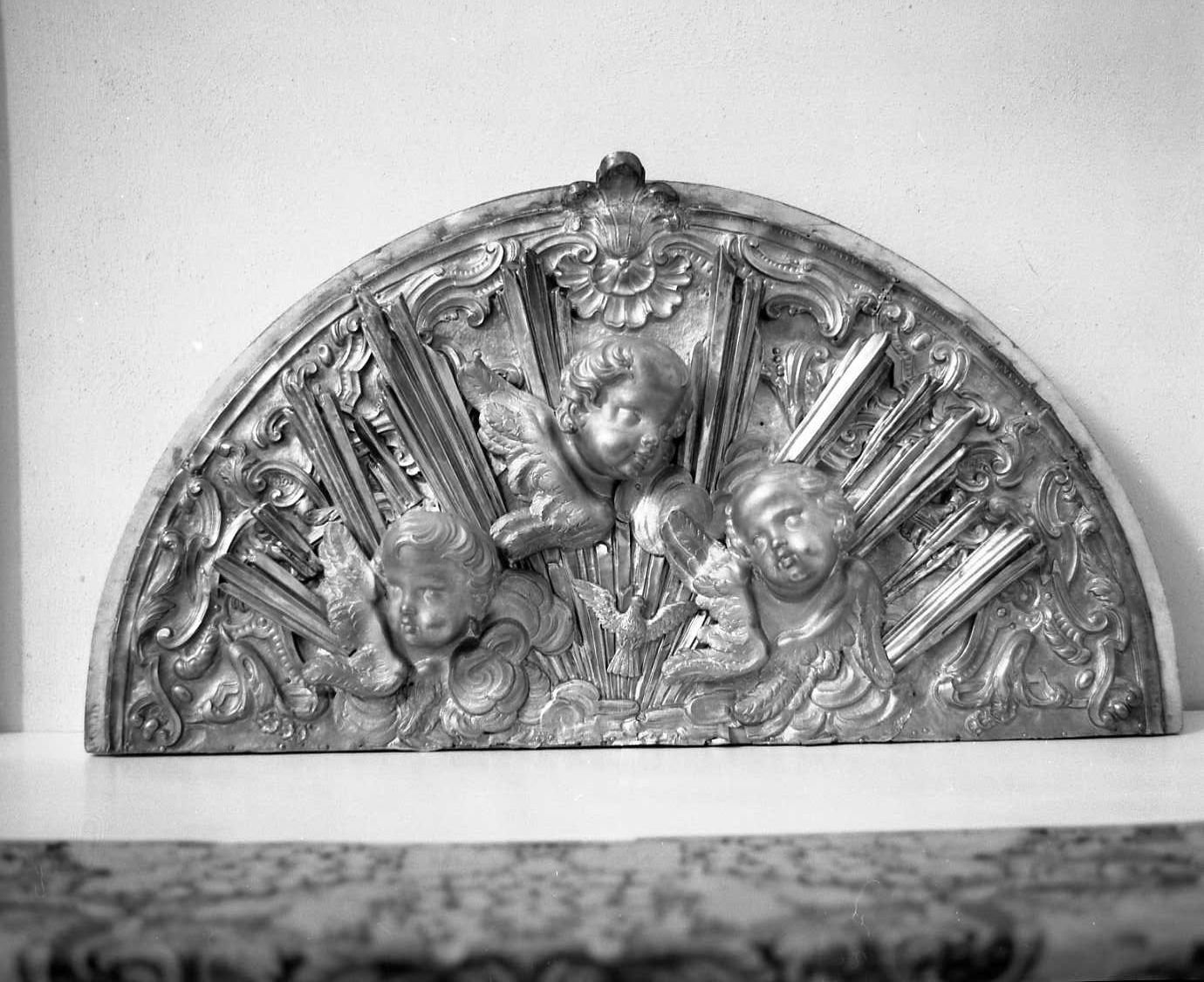 lunetta - bottega romana (sec. XVIII)