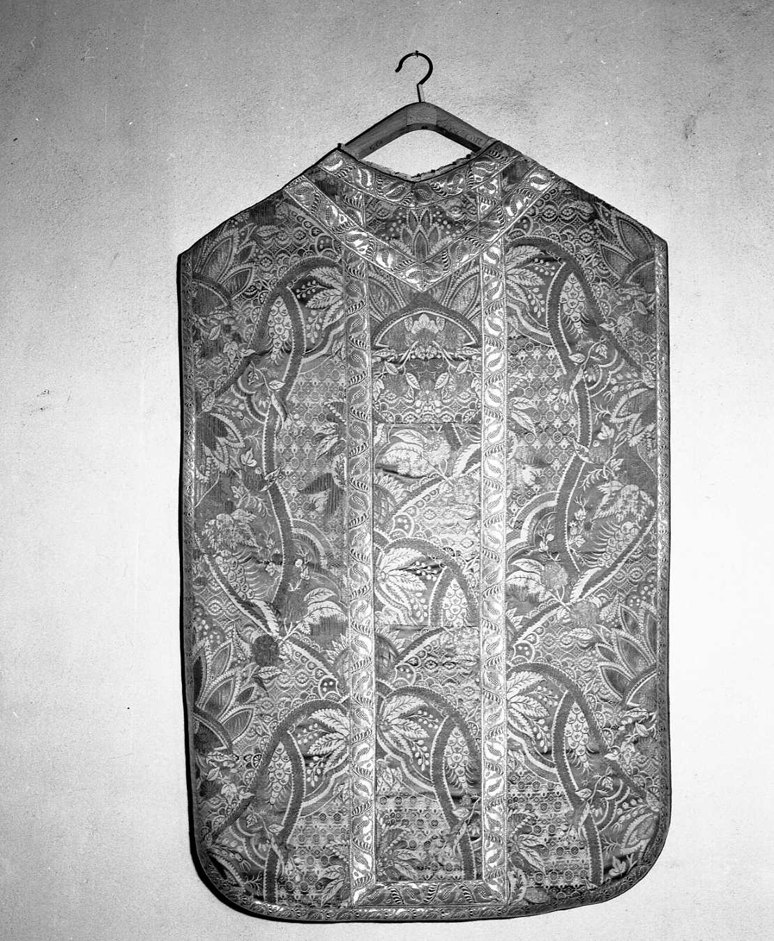 paramento liturgico, insieme - manifattura italiana (sec. XIX)