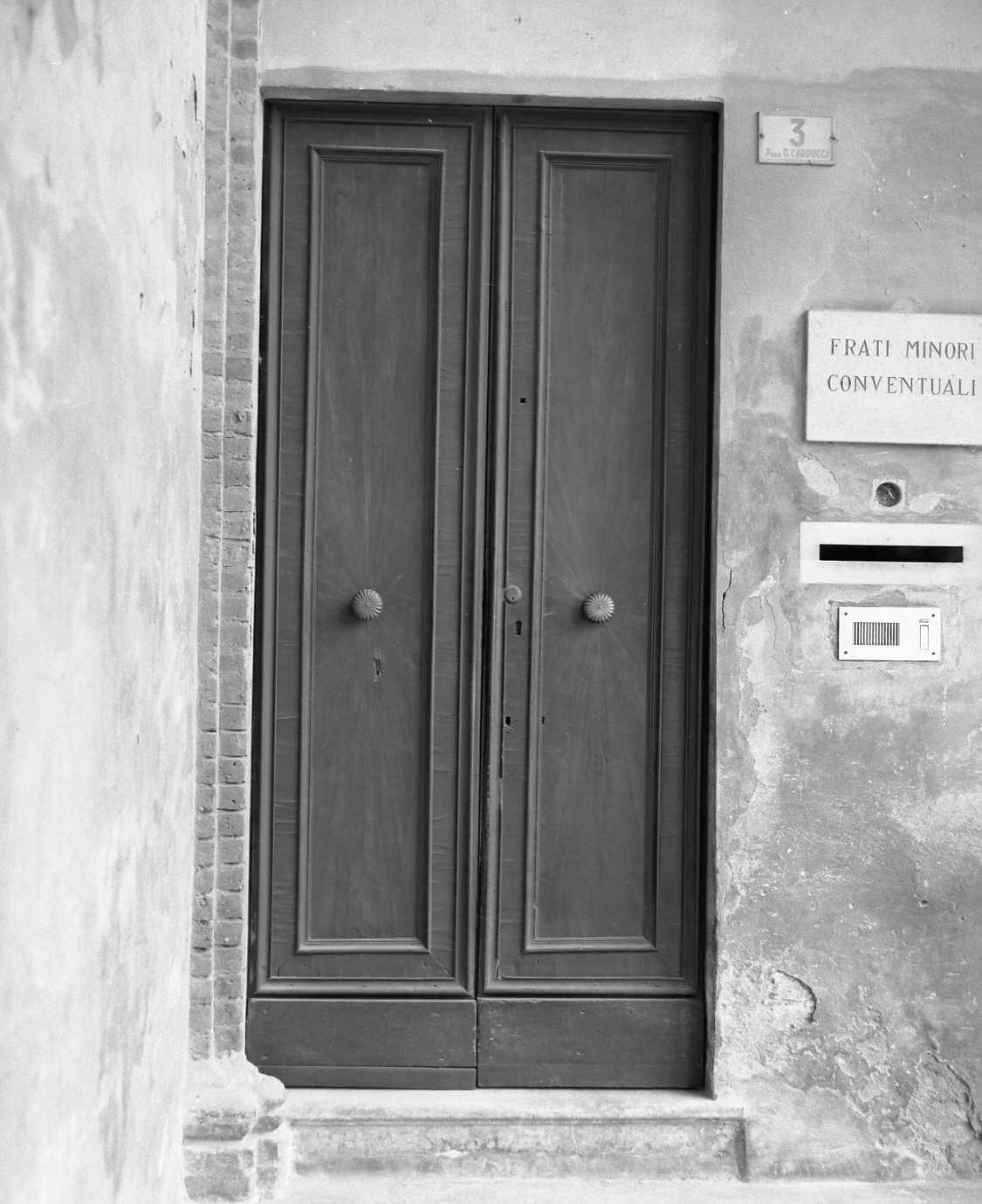 porta - a due battenti - bottega romagnola (fine sec. XVIII)