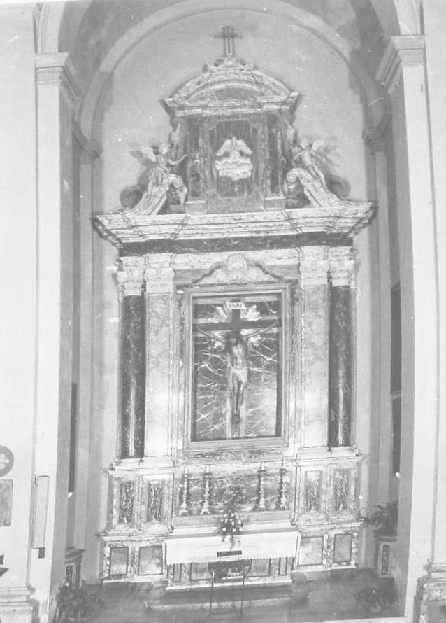 Altare del santissimo Crocifisso (altare) di Martinetti Pietro, Fabbri Giovanni (sec. XVIII)