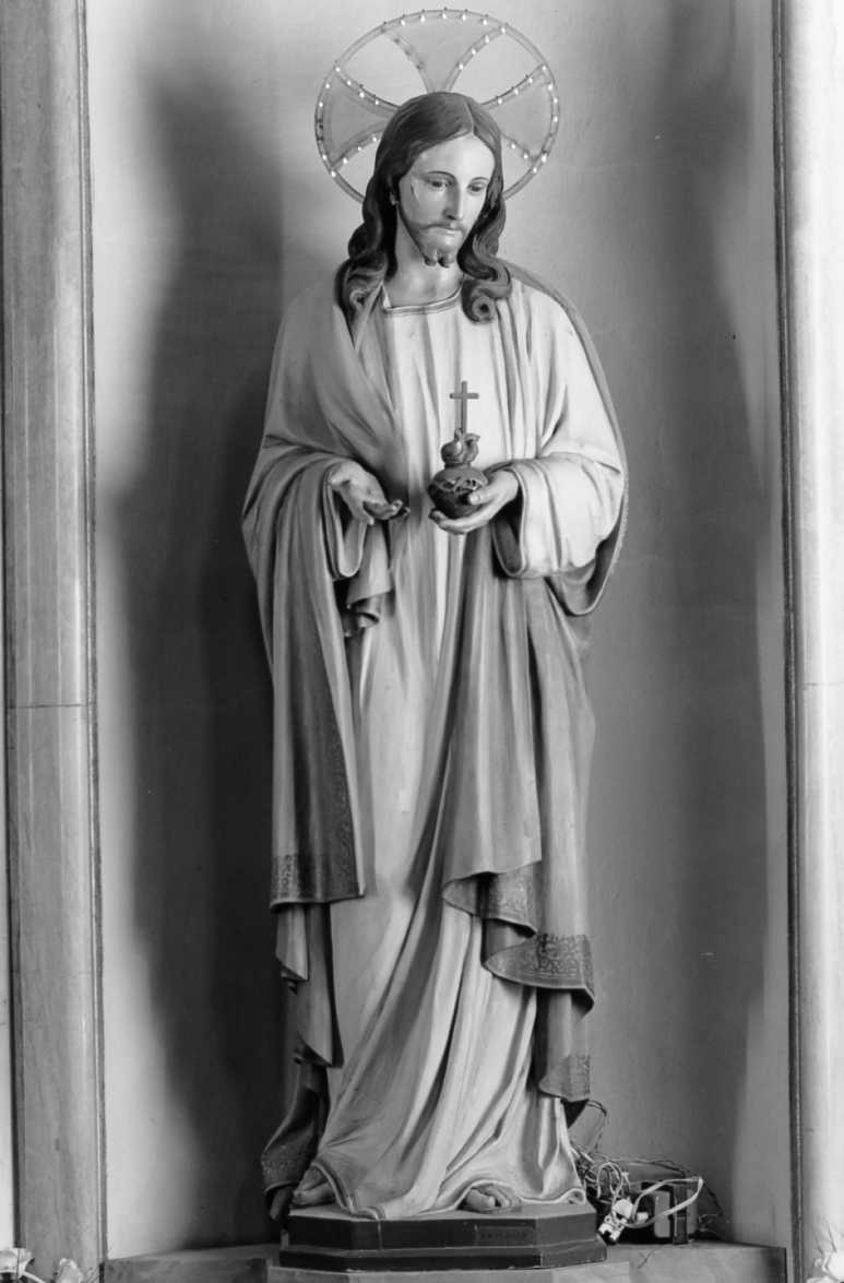Sacro Cuore di Gesù (statua) di Purger I. B (sec. XX)