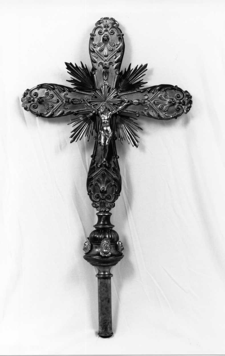 Cristo Crocifisso e motivi decorativi vegetali (croce processionale) - bottega romagnola (seconda metà sec. XIX)