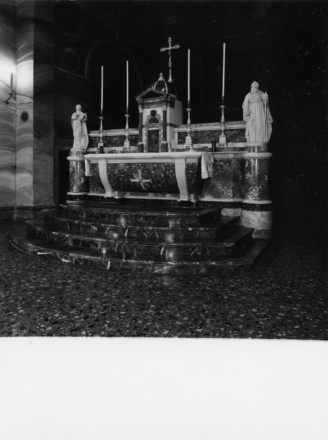 altare maggiore di Pirini Giovanni, Marconi Leandro (sec. XIX)