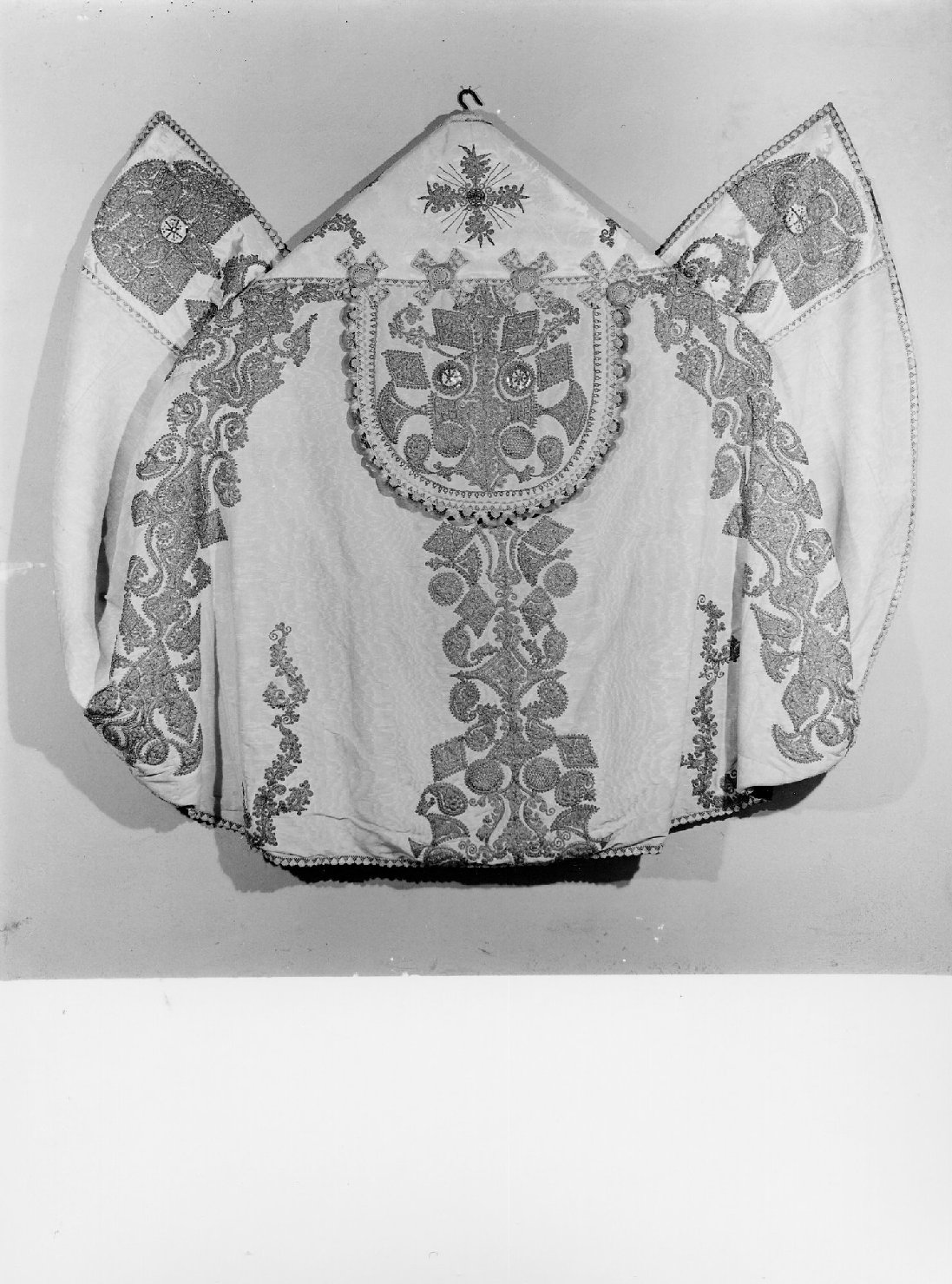 piviale - manifattura emiliano-romagnola (sec. XVIII)