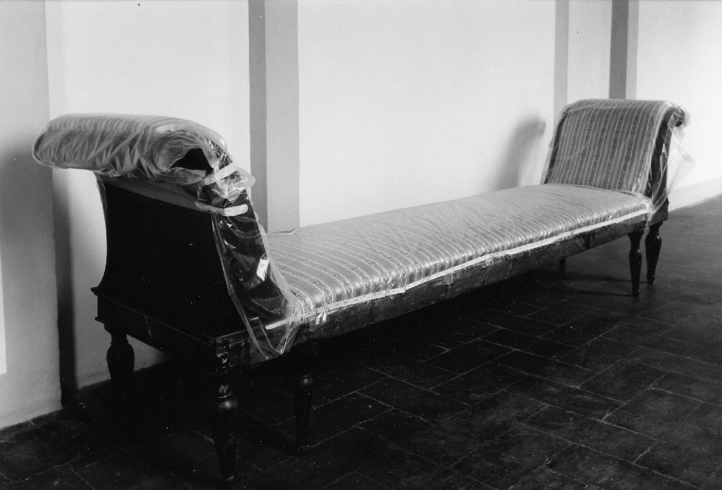 divano - bottega emiliano-romagnola (primo quarto sec. XIX)