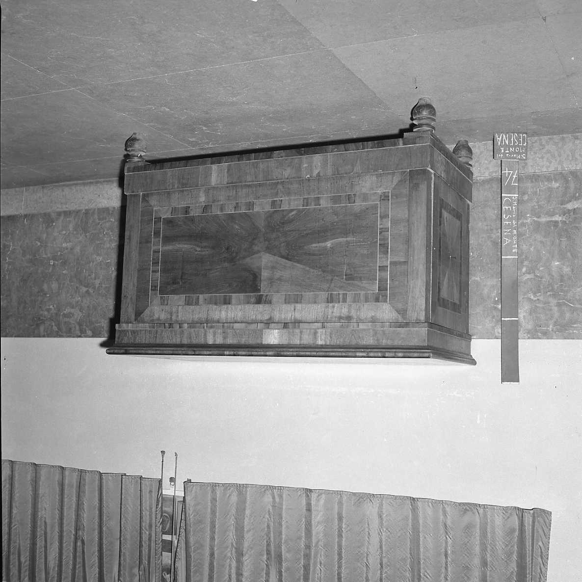 cassettone - bottega emiliano-romagnola (fine/inizio secc. XVIII/ XIX)