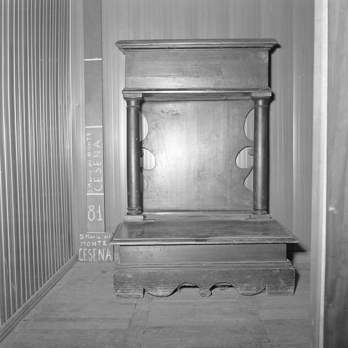 inginocchiatoio - bottega emiliano-romagnola (sec. XVIII)