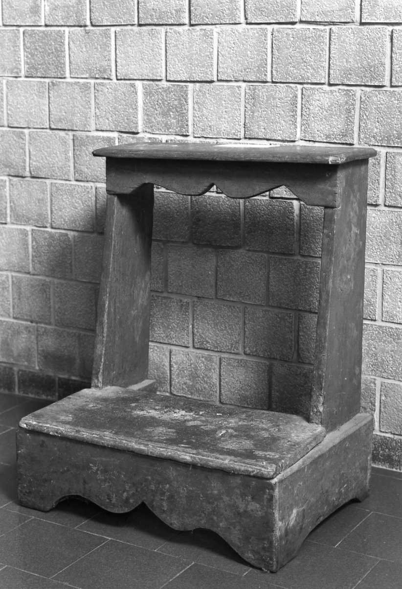 inginocchiatoio - bottega romagnola (prima metà sec. XIX)