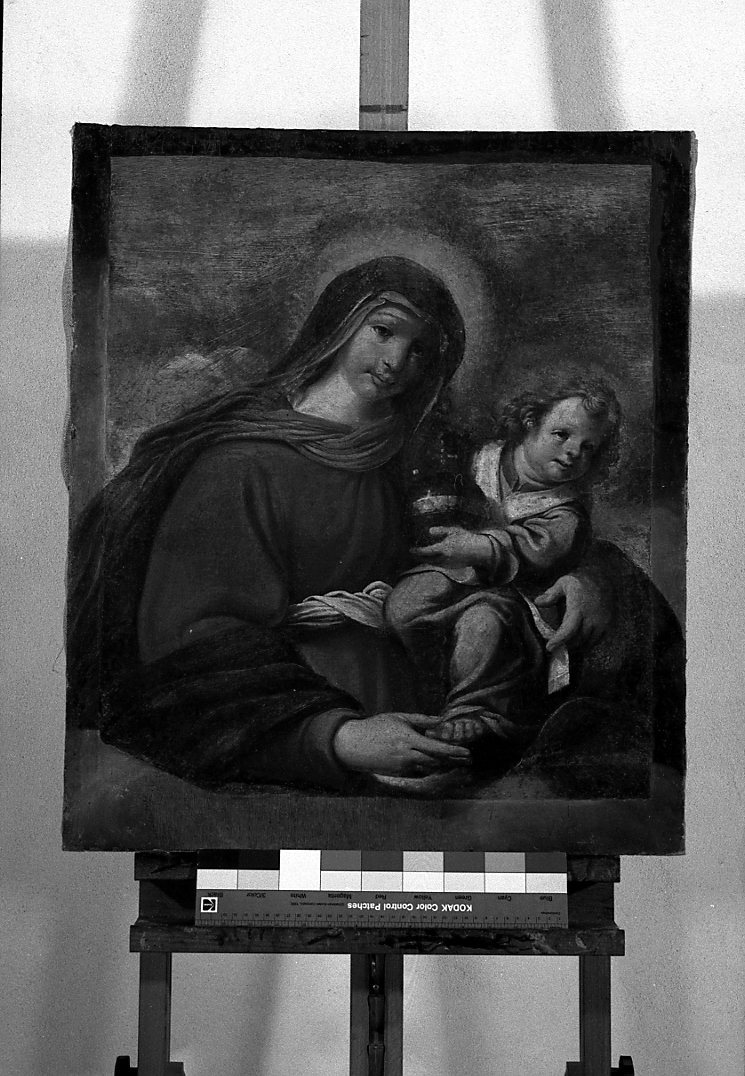 Madonna con Bambino (dipinto, elemento d'insieme) di Razzani Giovanni Battista (sec. XVII)