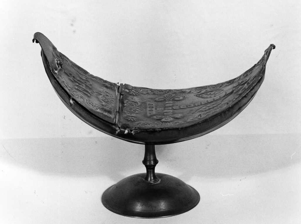 navicella portaincenso, elemento d'insieme - produzione romagnola (fine/inizio secc. XVI/ XVII)