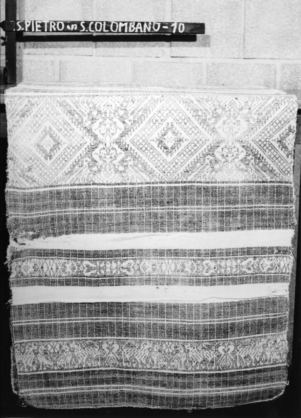 tovaglia - manifattura perugina (sec. XV)