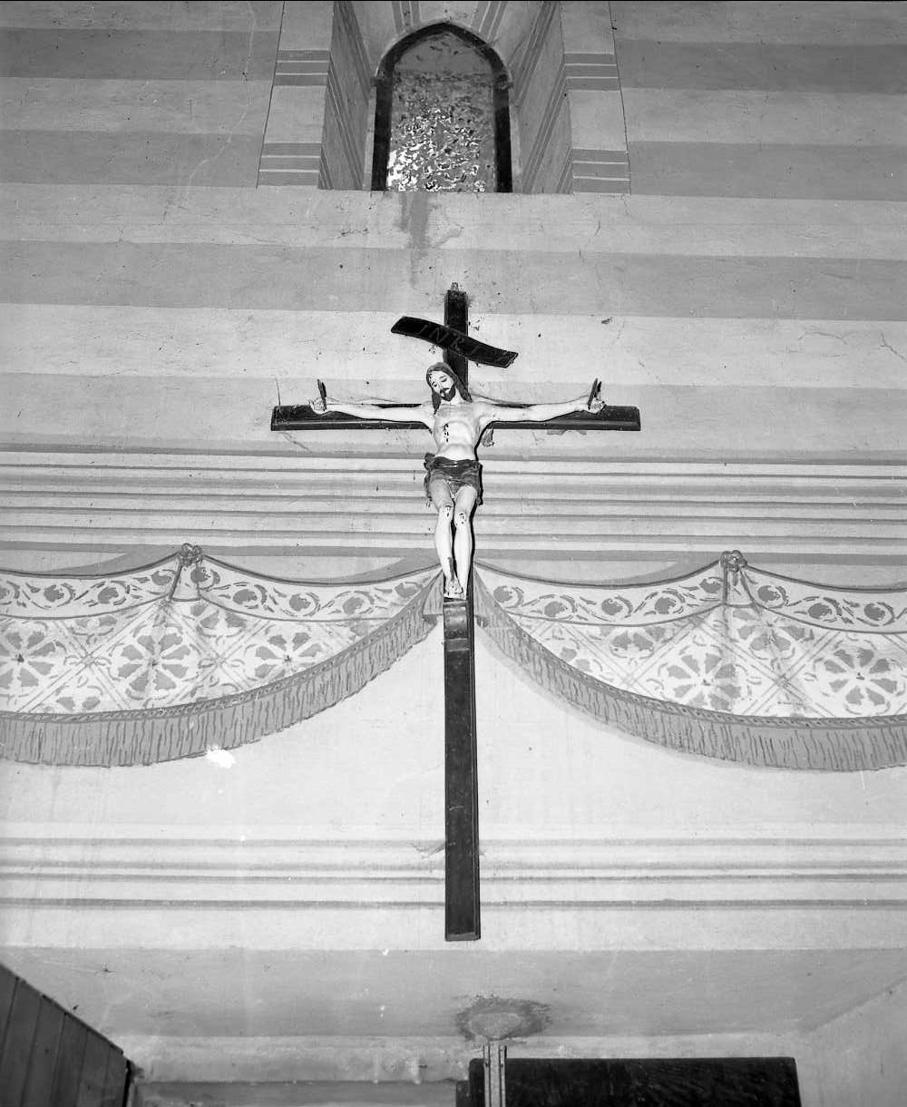 Cristo crocifisso (scultura) - bottega Italia centrale (sec. XVII)