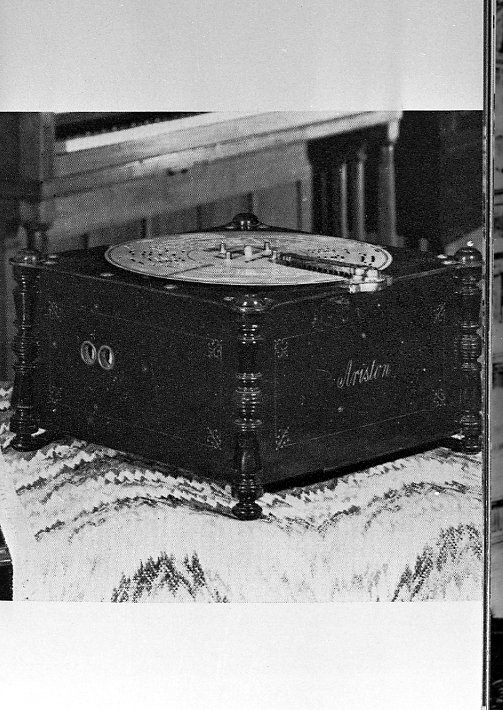 cassetta ad ancia - produzione tedesca (secc. XIX/ XX)