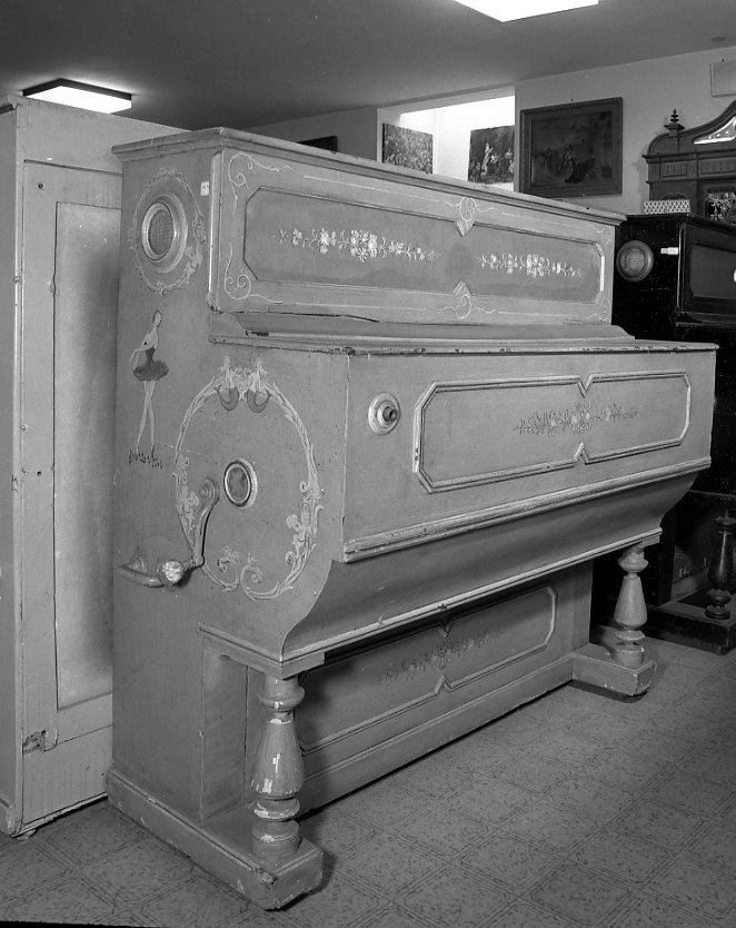 piano a cilindro - produzione piemontese (prima metà sec. XX)