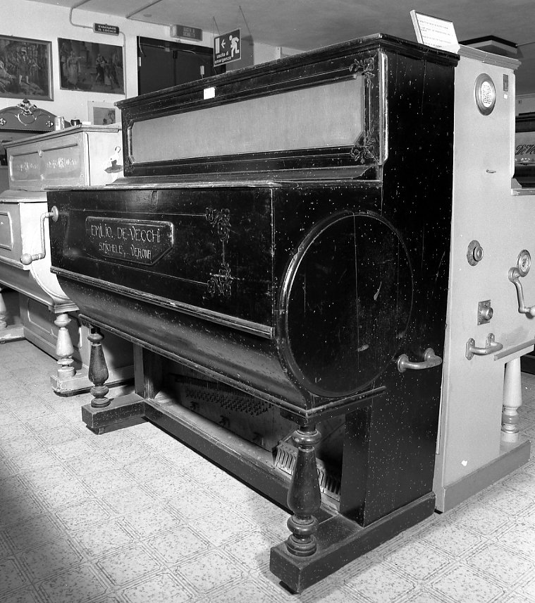 piano a cilindro - produzione veneta (prima metà sec. XX)