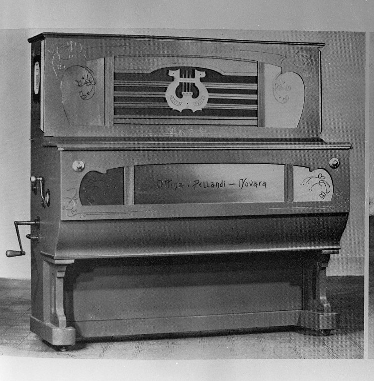 piano a cilindro - produzione piemontese (prima metà sec. XX)