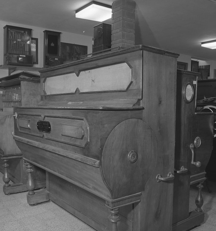 piano a cilindro - produzione piemontese (prima metà sec. XX)