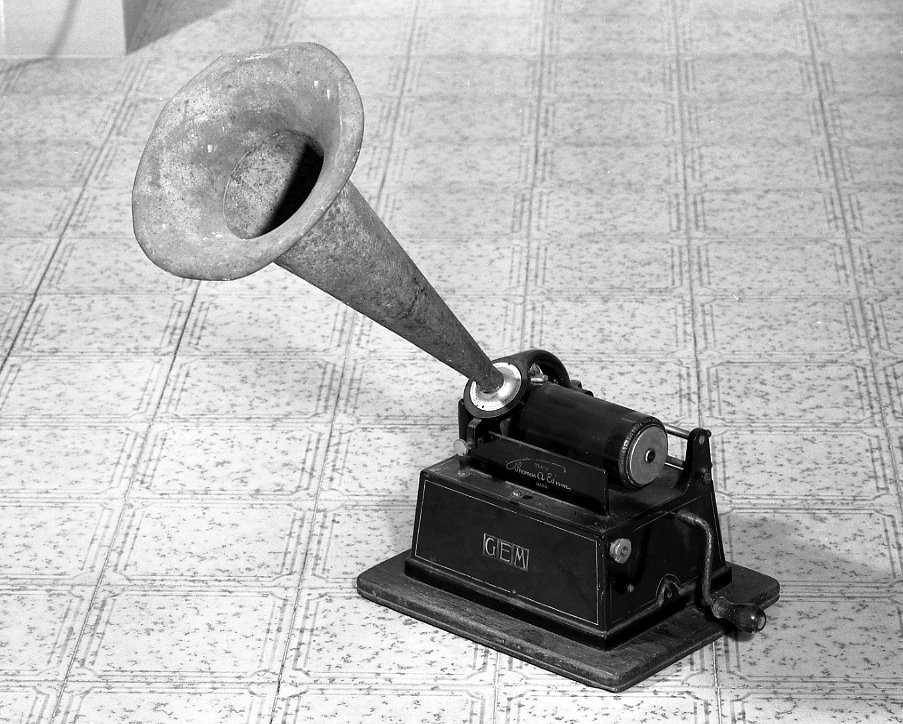 fonografo - produzione statunitense (sec. XX)