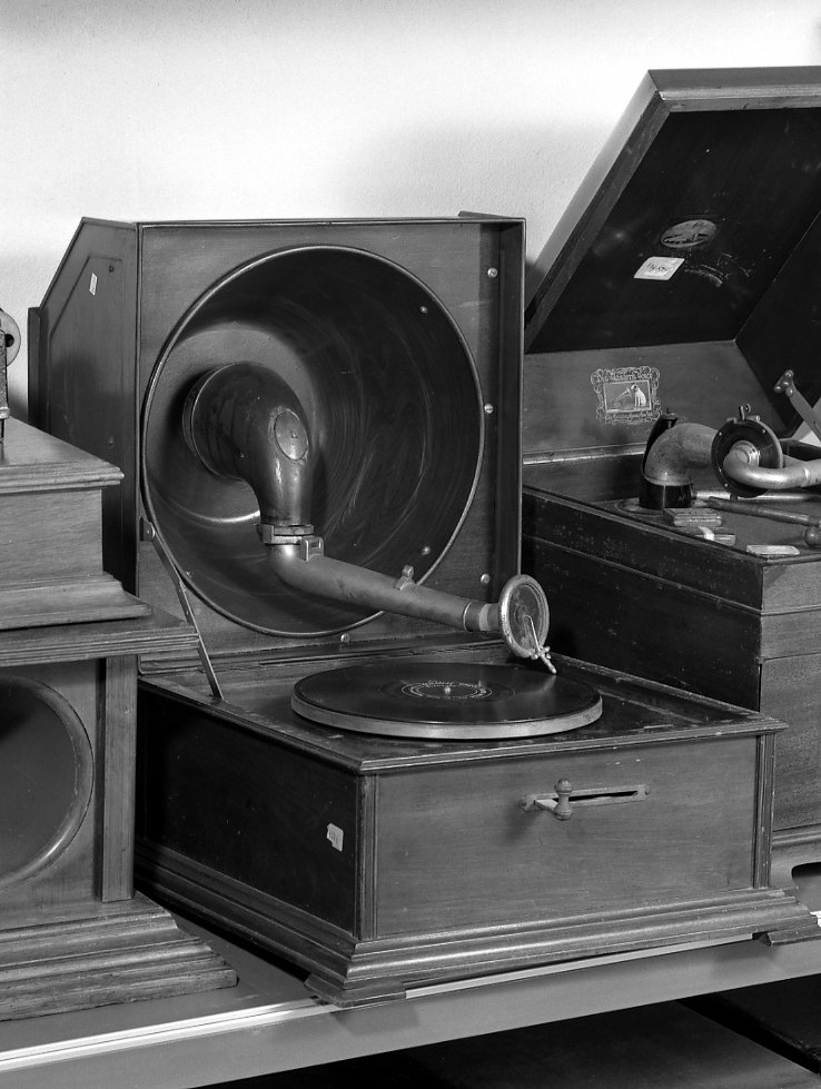 grammofono - produzione francese (sec. XX)