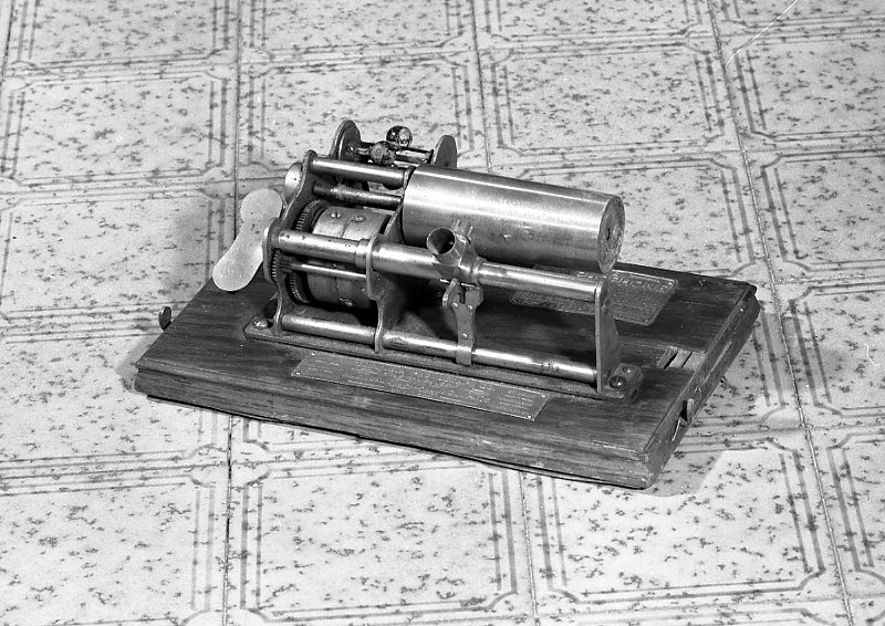 grammofono - produzione statunitense (sec. XX)