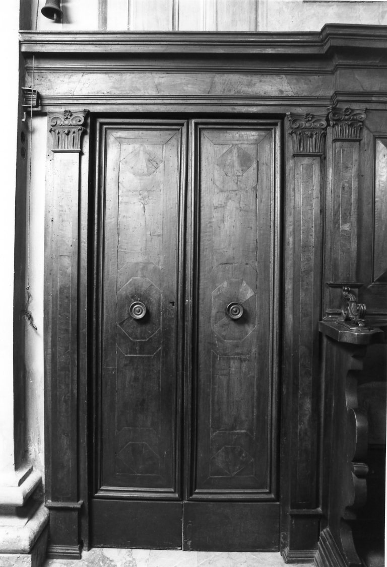 porta - a due battenti di Matteuzzi Vincenzo (sec. XVIII)