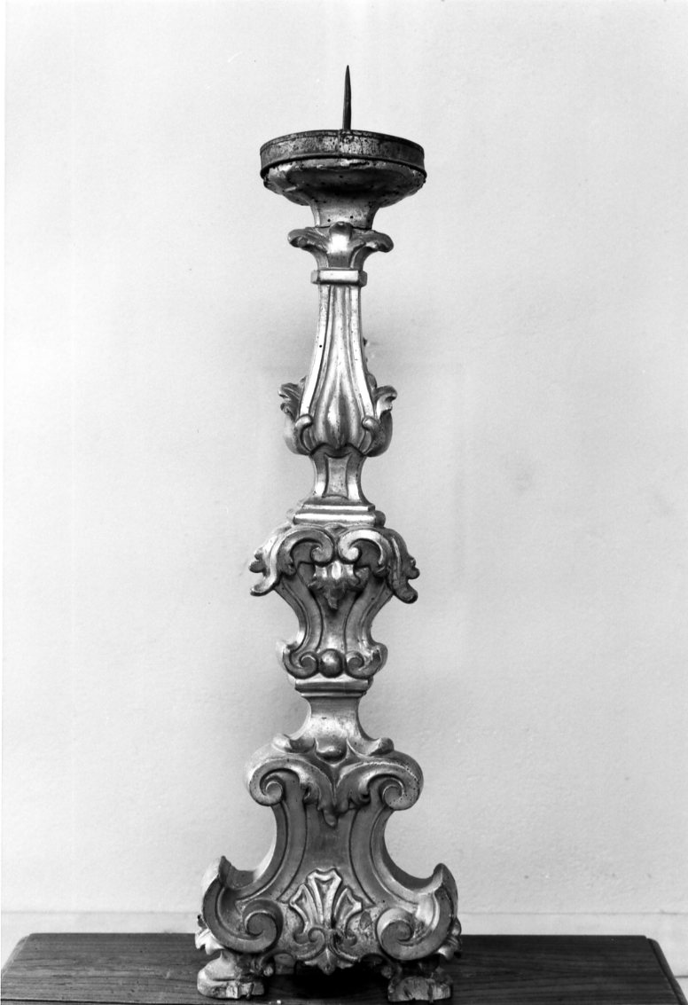 candeliere d'altare - manifattura romagnola (prima metà sec. XVIII)