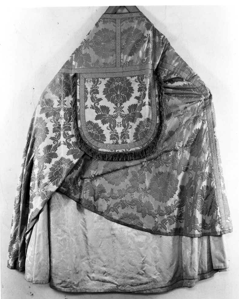 piviale - manifattura italiana (prima metà sec. XIX)